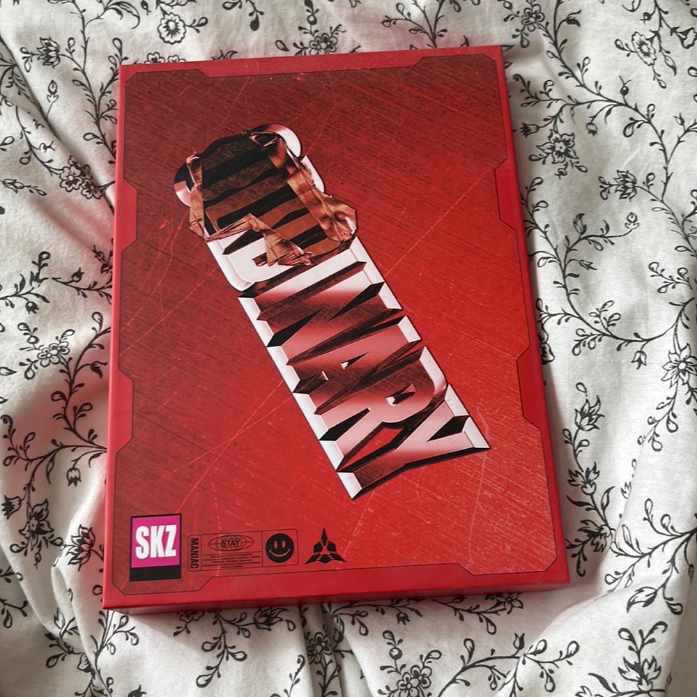 k-pop album